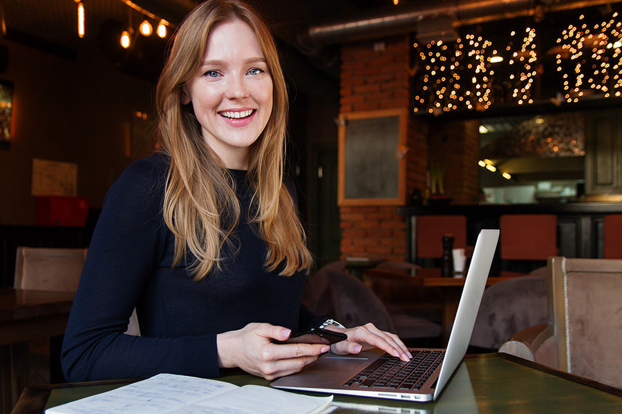 cropped-business-3560916_1920-1.jpg